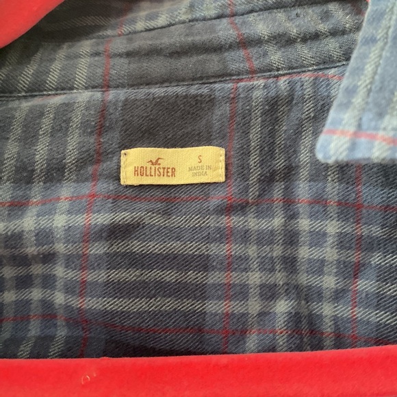 BUNDLE! Hollister Flannels! - Picture 8 of 11